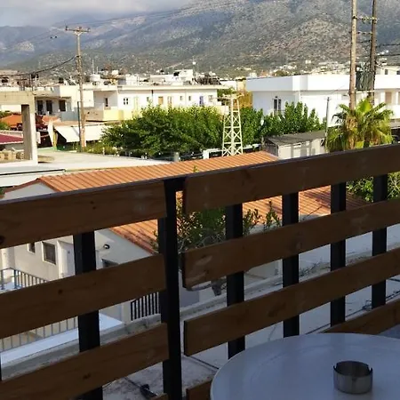 Hotel Cleo 250m From The