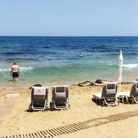 Hotel Cleo 250m From The